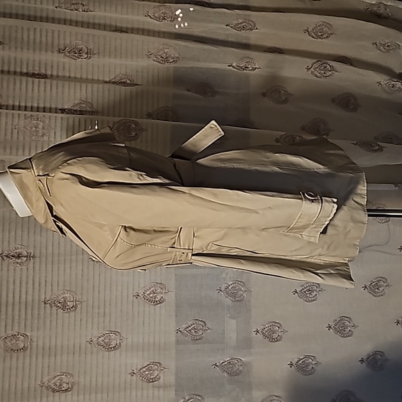 Beige Coat - Picture 6 of 16